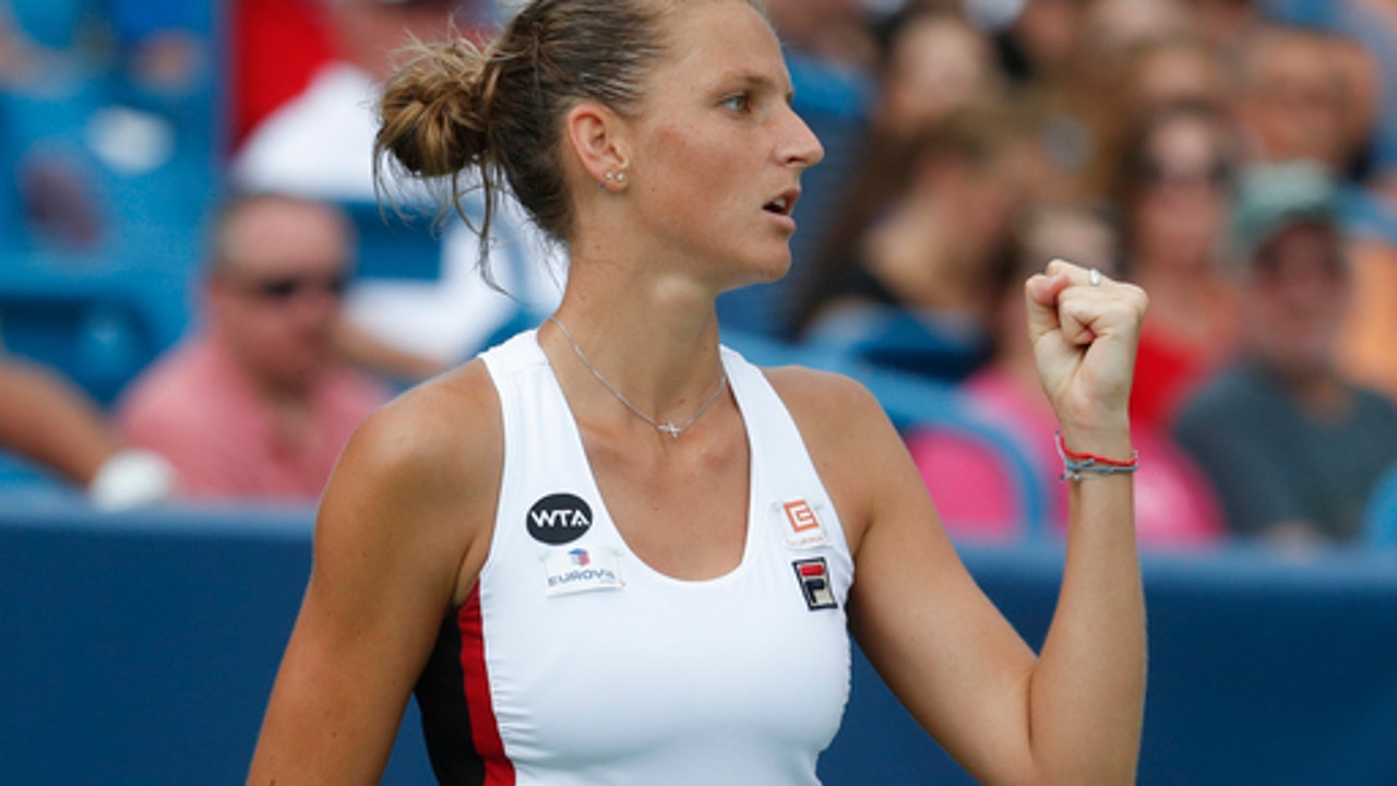 Kerber reaches final, win away from unseating Williams